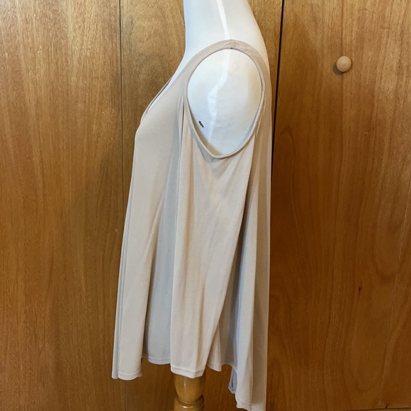 Design Lab top - Picture 2 of 4